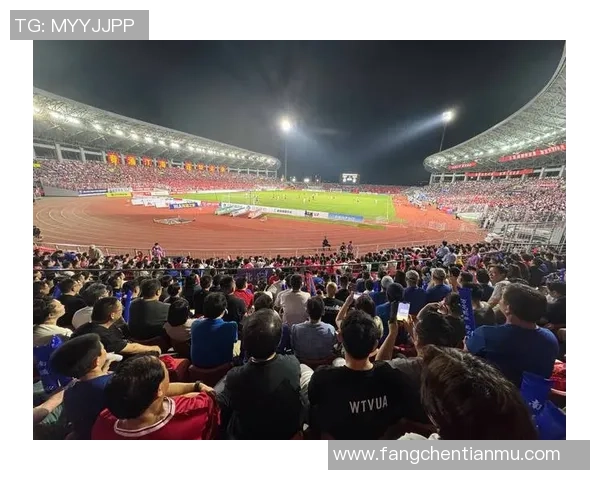 绿茵巨星齐聚赛场共享荣耀瞬间见证足球激情与友谊